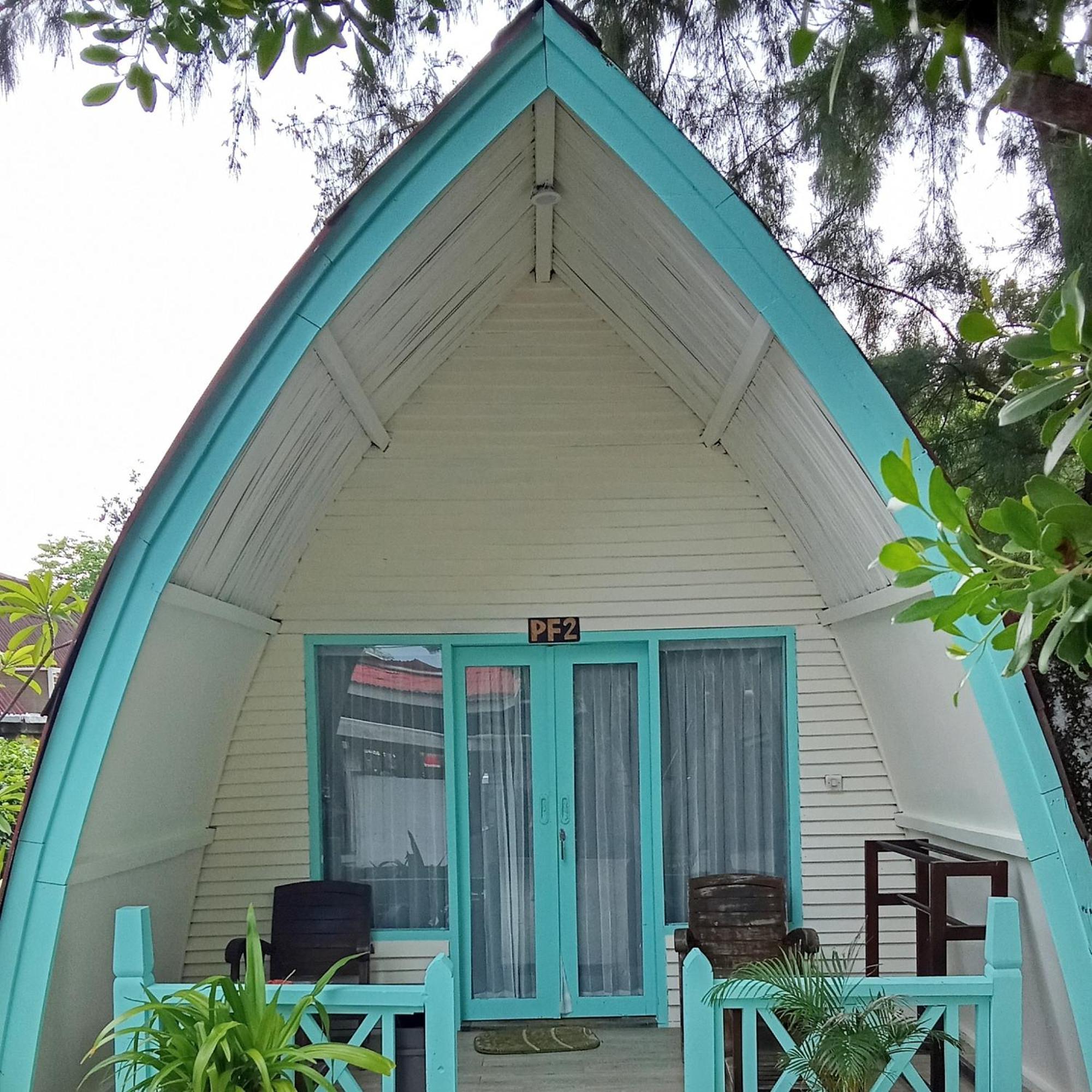 Coral Beach 2 Bungalow Гили Траванган Экстерьер фото
