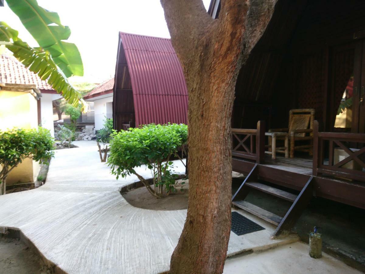Coral Beach 2 Bungalow Гили Траванган Экстерьер фото
